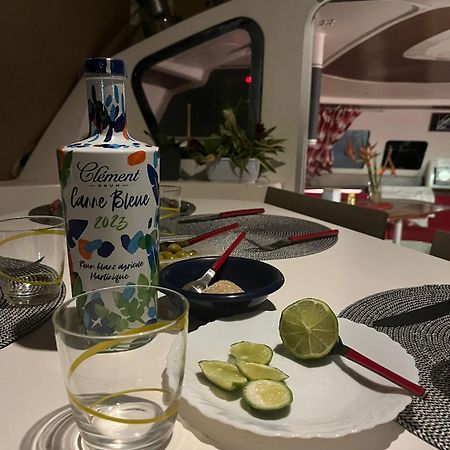 Imagine972 Martinique Bateau Hotel A Quai Le Marin 3 Cabines 3 Salles De Bains 6 Pers Maxi Exteriör bild
