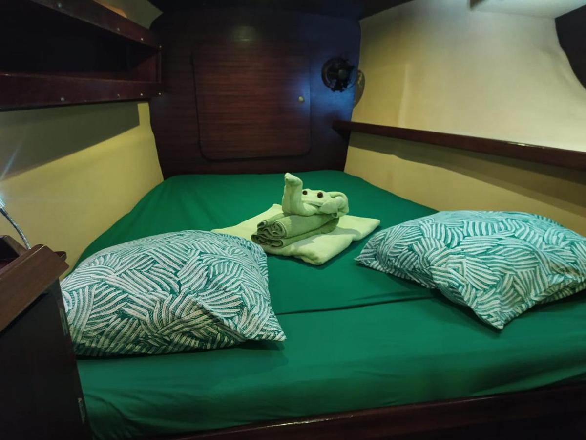 Imagine972 Martinique Bateau Hotel A Quai Le Marin 3 Cabines 3 Salles De Bains 6 Pers Maxi Exteriör bild