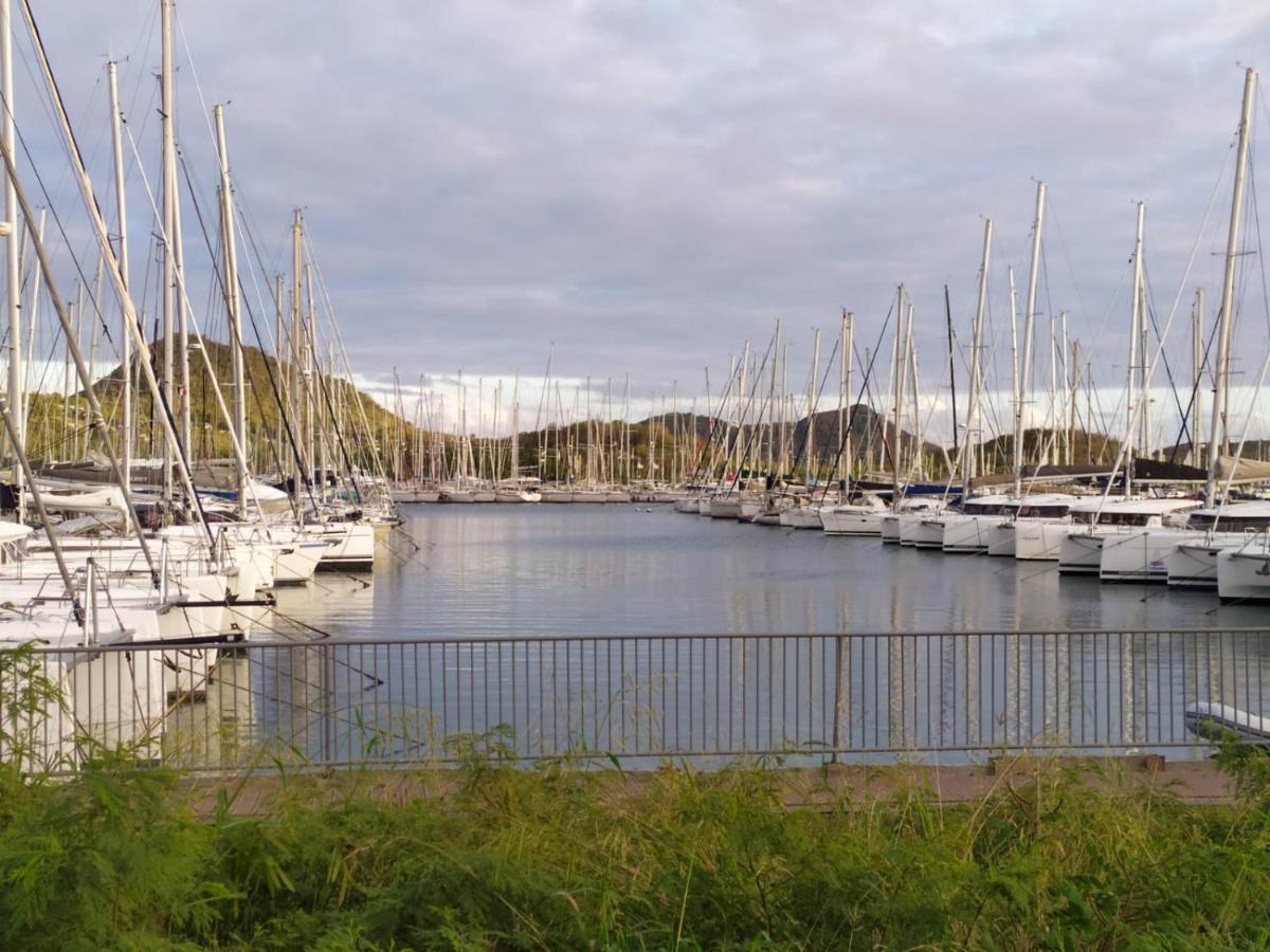 Imagine972 Martinique Bateau Hotel A Quai Le Marin 3 Cabines 3 Salles De Bains 6 Pers Maxi Exteriör bild